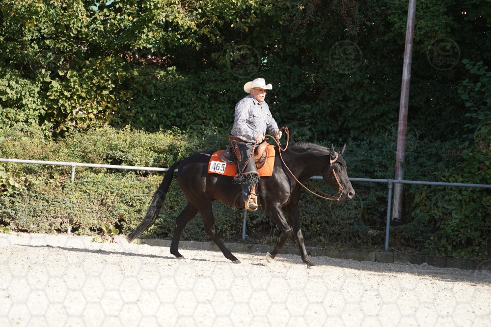 s_A_908342.JPG